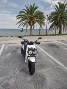 <img src="image.png" alt="Scooters for Sale">
